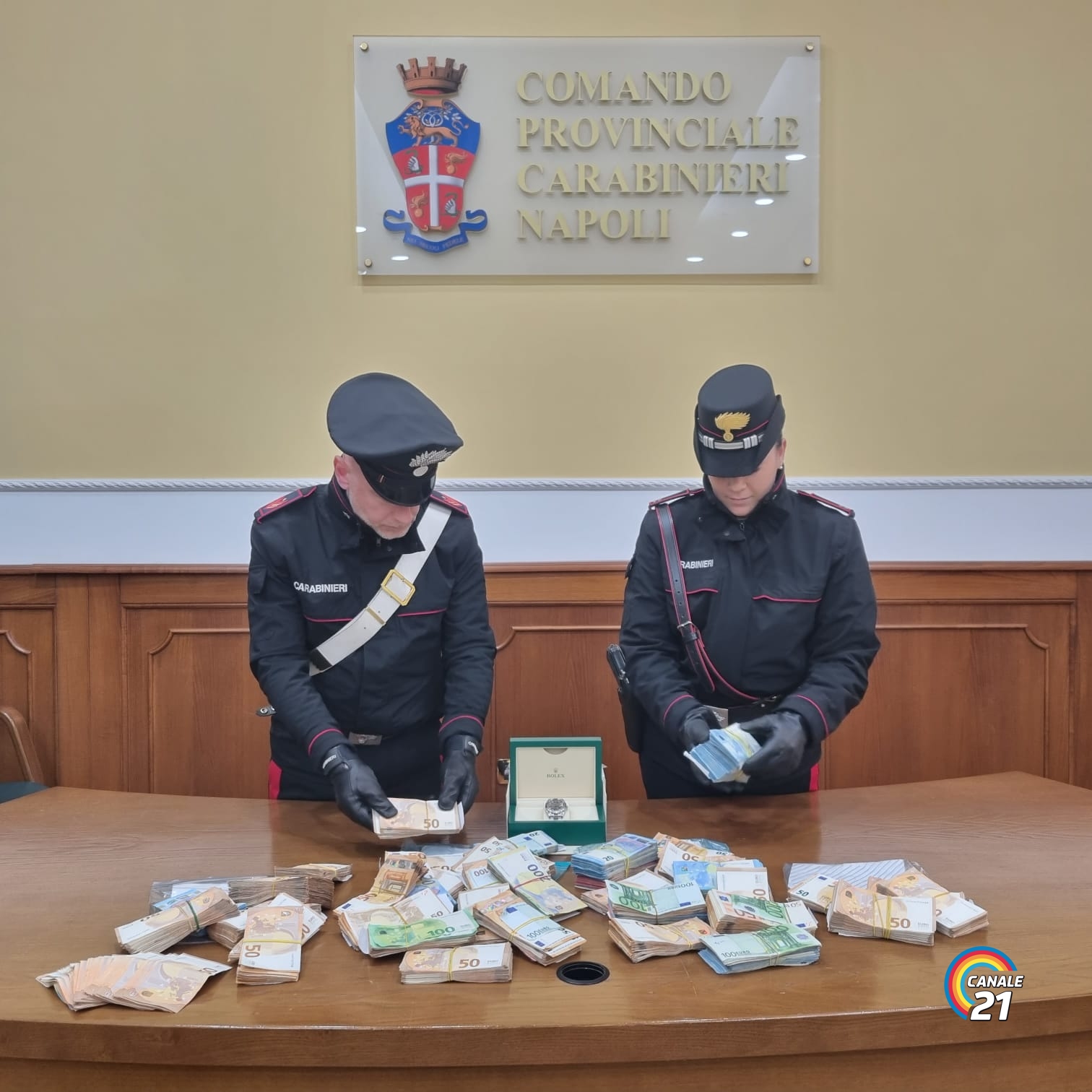 Controllo dei Carabinieri su spedizioni