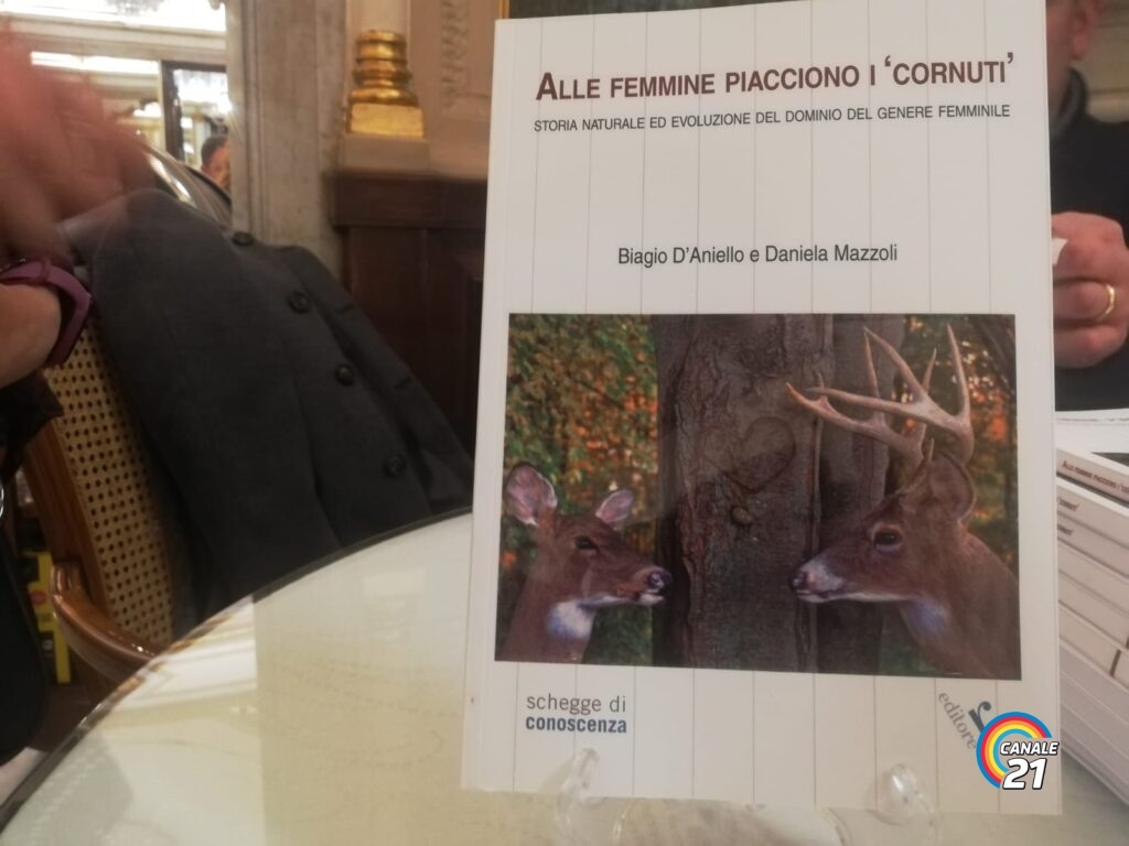 alle femmine piacciono i cornuti libro