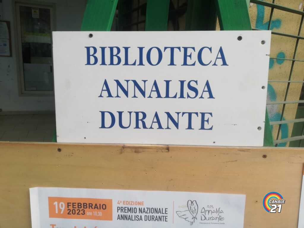 Torna a Napoli, presso l'omonima biblioteca, il premio  Annalisa durante, con la sua quarta edizione dal titolo "un'opera per Annalisa". 