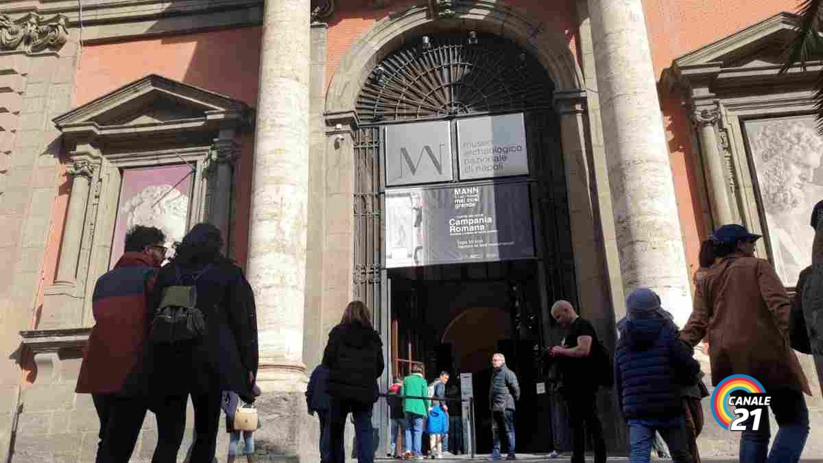 Tutti in fila per i Musei